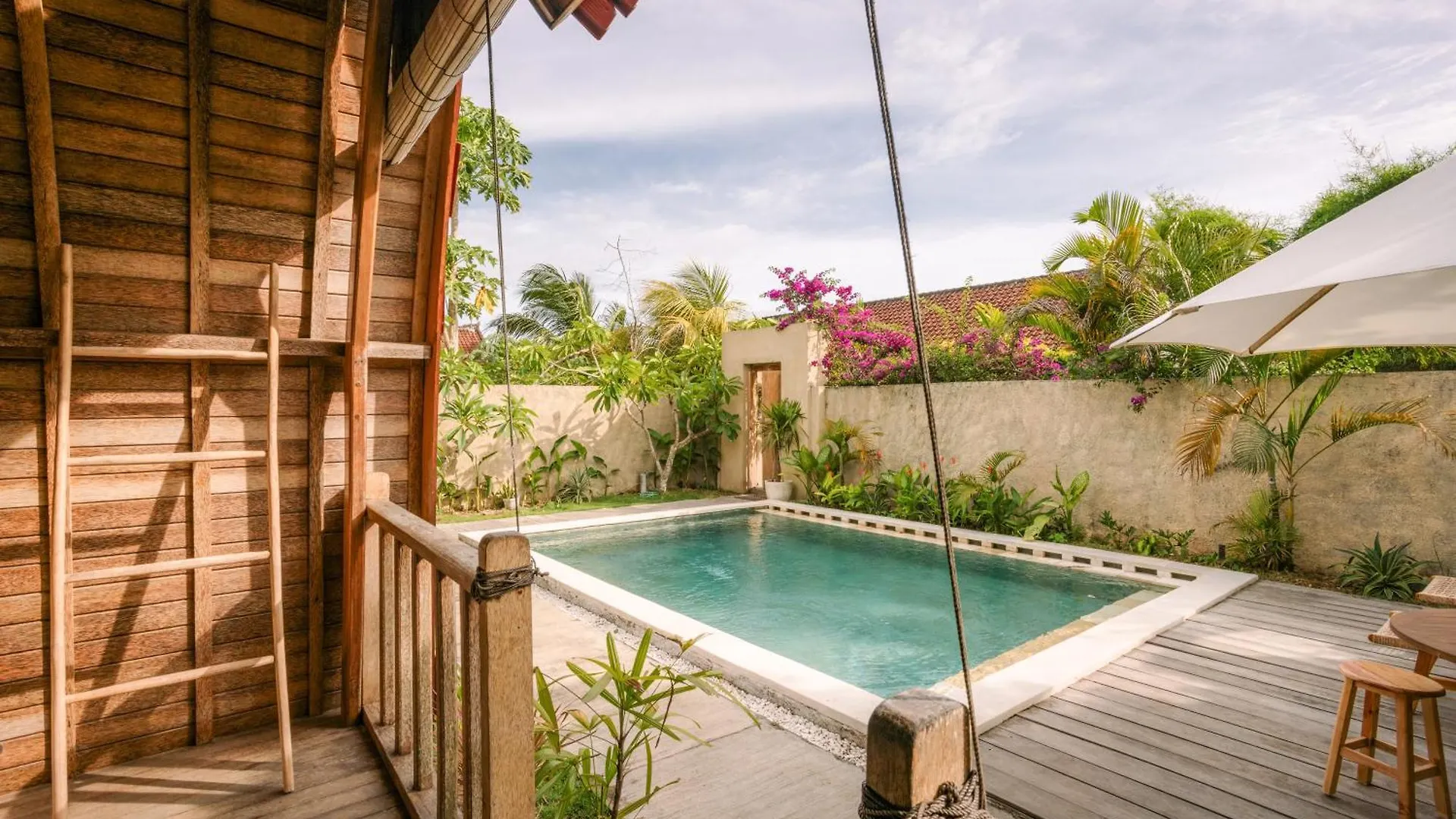 Villa Driftwood Bungalows Uluwatu Indonesia